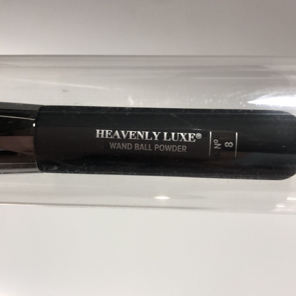 NIB “It” makeup brushes - Picture 2 of 4